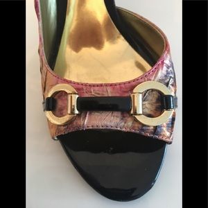 CARLOS SANTANA   BRAND NEW SIZE 9,5